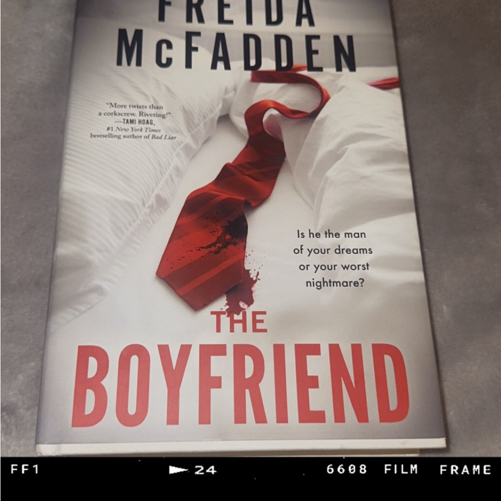 The Boyfriend by Freida McFadden Book